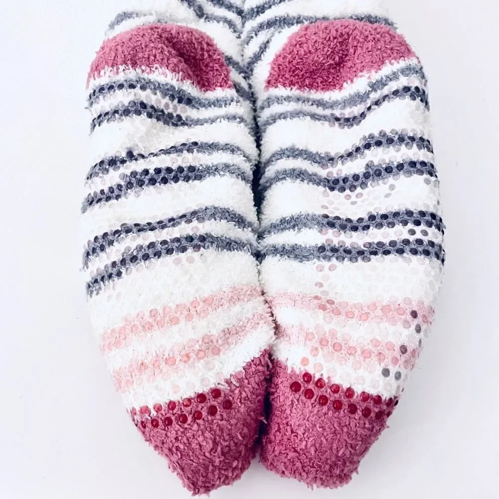 NWT Cuddl Duds Pink White 4-10 Shoe Sz Plush Fuzzy Sherpa Lined Cozy Gift Socks